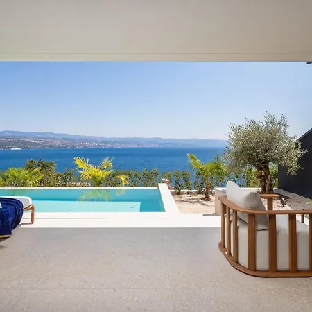 شقة Heaven With Swimming Pool