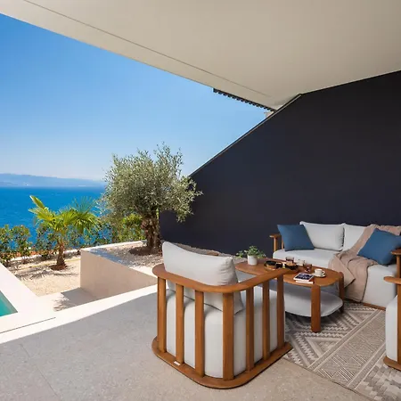 Heaven With Swimming Pool شقة