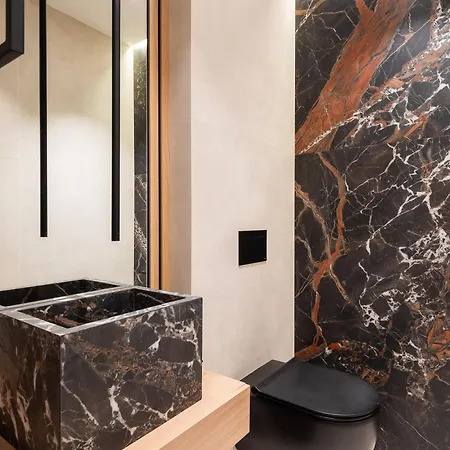 Heaven With Swimming Pool *