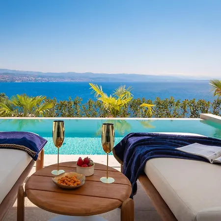 Heaven With Swimming Pool شقة *