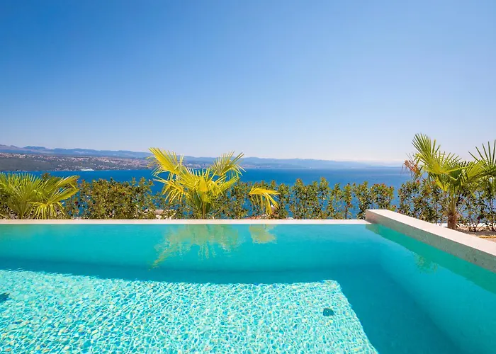 Heaven With Swimming Pool Apartment