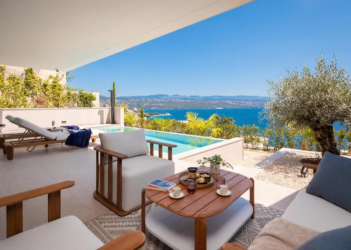 Heaven With Swimming Pool Apartment