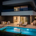 Apartment Heaven With Swimming Pool