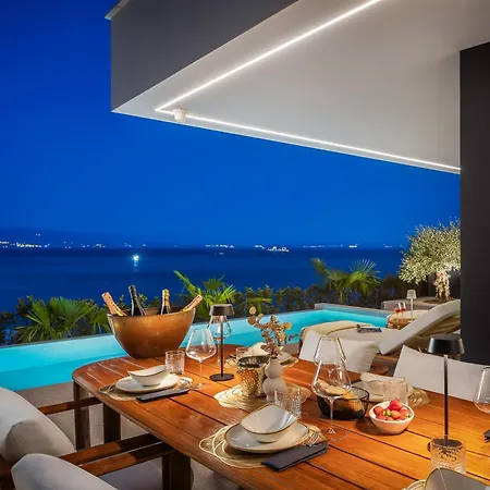 Apartment Heaven With Swimming Pool Opatija