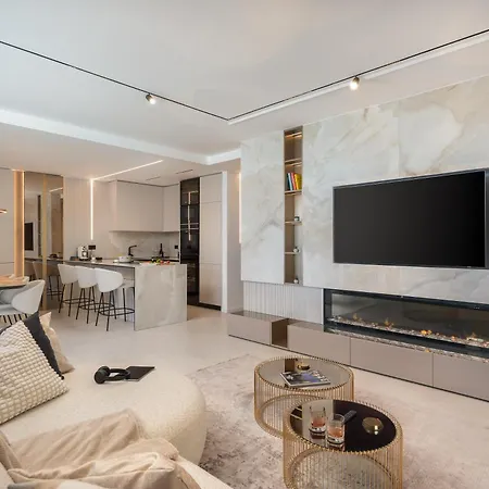 Apartment Heaven With Swimming Pool *