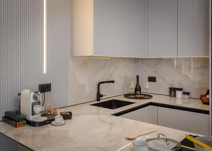 Heaven With Swimming Pool *