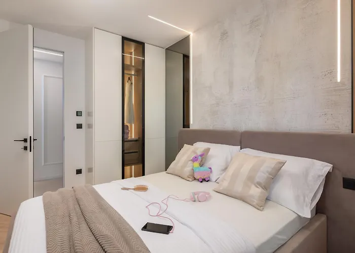 Apartment Heaven With Swimming Pool *