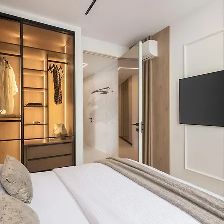 Heaven With Swimming Pool 아파트 오파티아