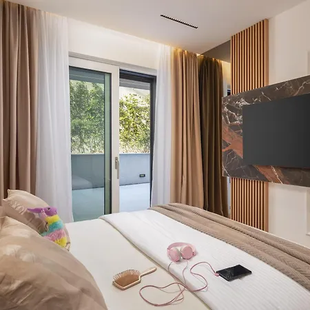 아파트 Heaven With Swimming Pool 오파티아