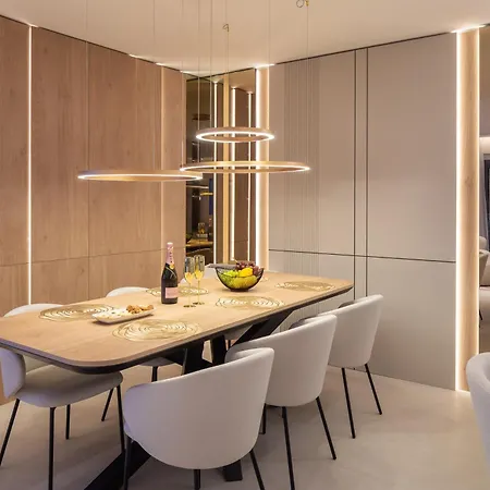 Heaven With Swimming Pool *